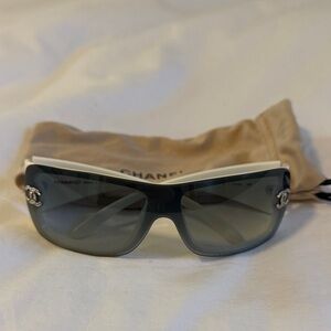 Chanel y2k sunglasses